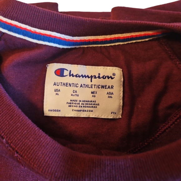 NWOT Women's Champion Crewneck Sweatshirt - Picture 5 of 6